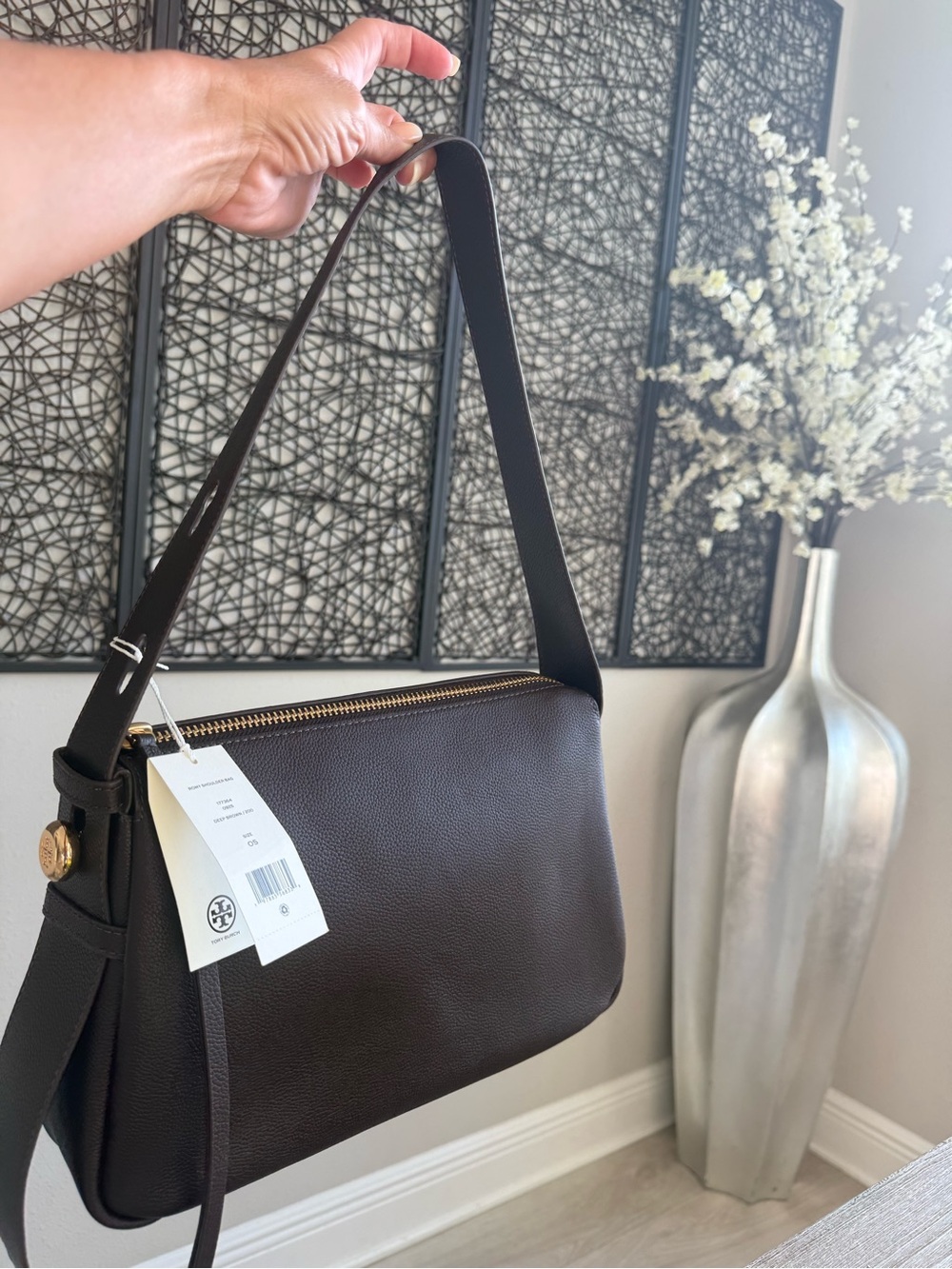 NWT Tory Burch ROMY shoulder bag in deep brown - Picture 9 of 10